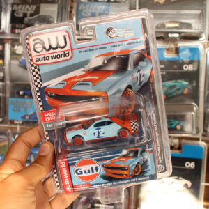 Auto World Dodge Challenger SRT Hellcat 2019 1:64 Edición Especial Gulf 1:64