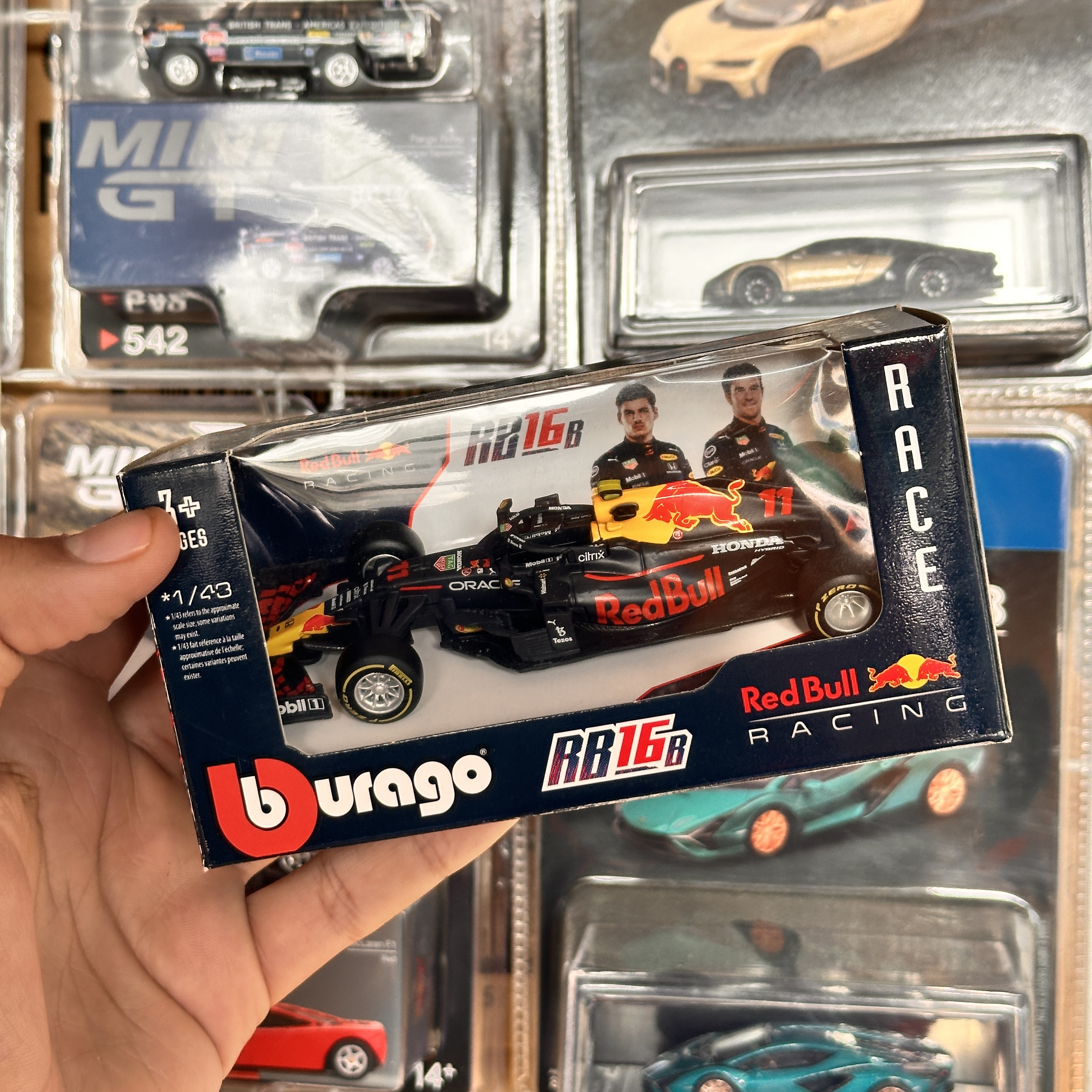 Burago RB18 Oracle Red Bull Racing 1:43